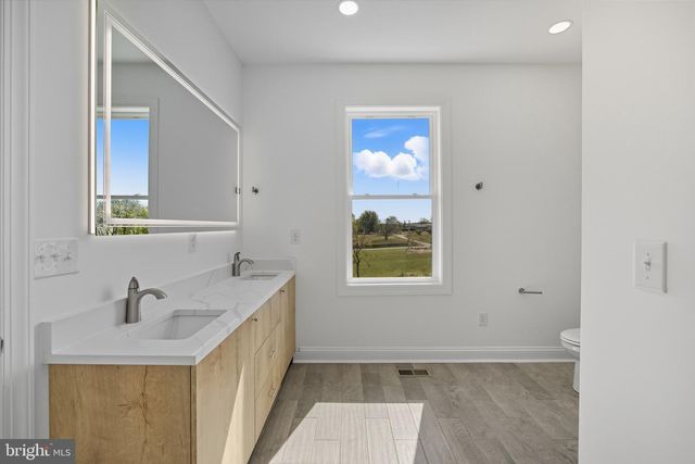 607 SLONAKER LN, Martinsburg, WV 25405