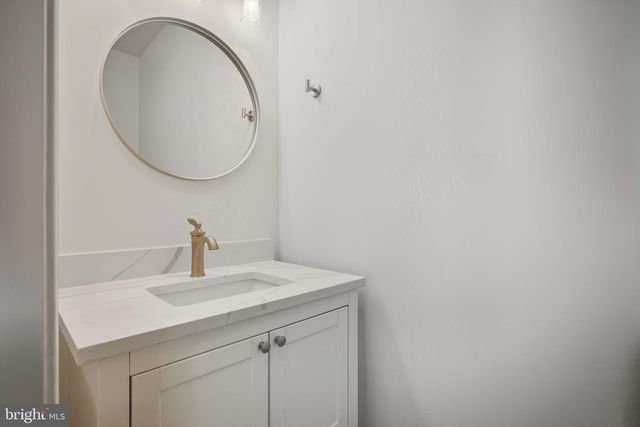 607 SLONAKER LN, Martinsburg, WV 25405