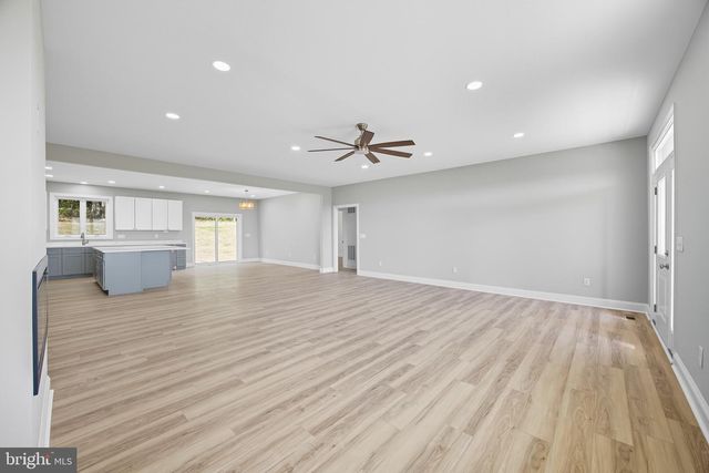 607 SLONAKER LN, Martinsburg, WV 25405