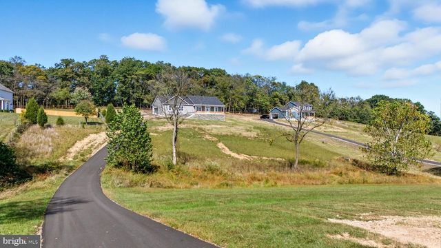 607 SLONAKER LN, Martinsburg, WV 25405