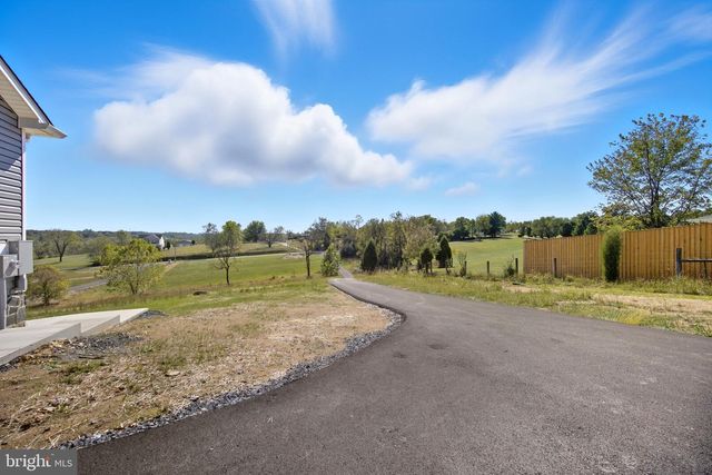 607 SLONAKER LN, Martinsburg, WV 25405