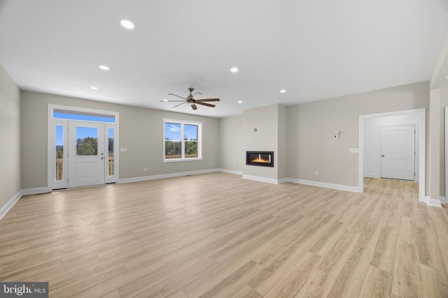 607 SLONAKER LN, Martinsburg, WV 25405