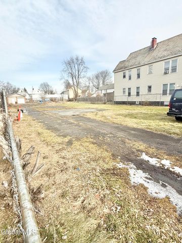 821 Strong Street, Schenectady, NY 12307