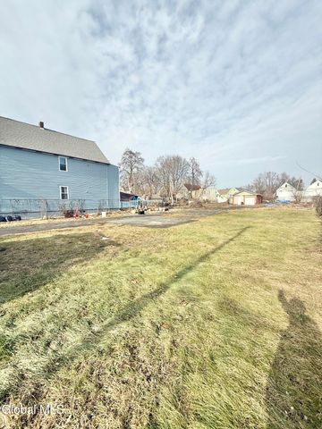 821 Strong Street, Schenectady, NY 12307