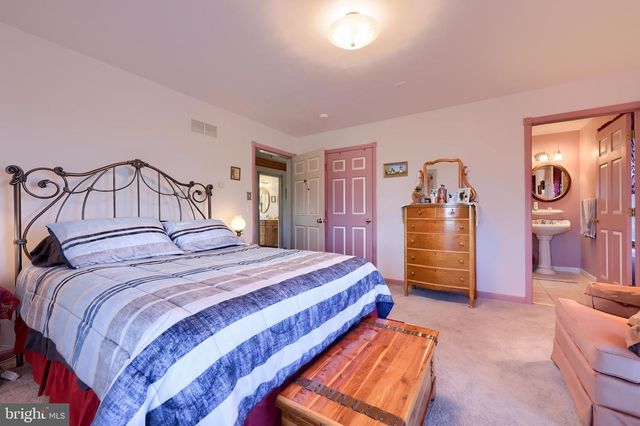 310 MAIL ROUTE, Sinking Spring, PA 19608