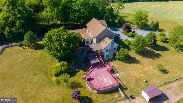 310 MAIL ROUTE, Sinking Spring, PA 19608