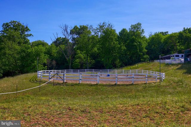 310 MAIL ROUTE, Sinking Spring, PA 19608