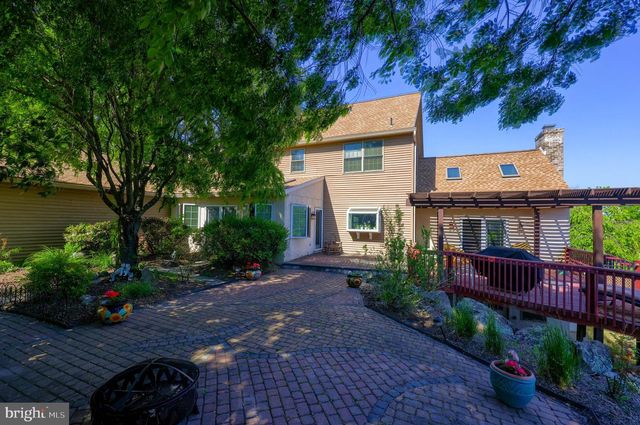 310 MAIL ROUTE, Sinking Spring, PA 19608