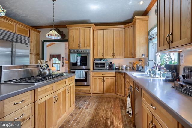 310 MAIL ROUTE, Sinking Spring, PA 19608