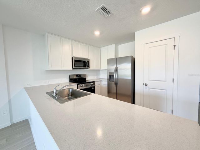 836 LYNX STREET, Davenport, FL 33837