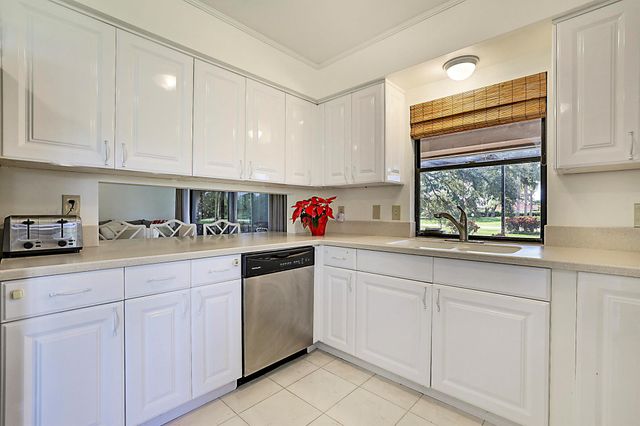 6186 Brandon Street, Palm Beach Gardens, FL 33418