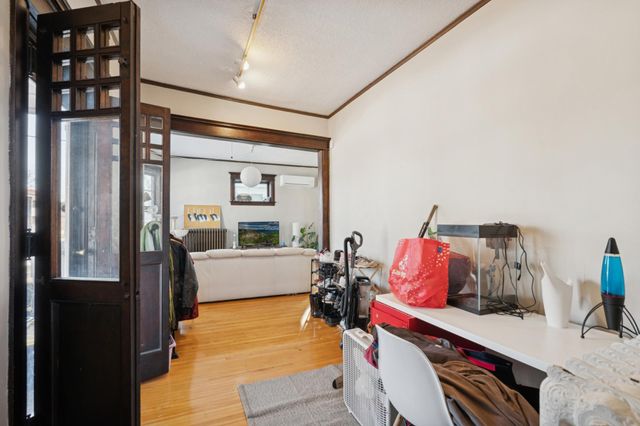 2120 Emerson Avenue S, Minneapolis, MN 55405