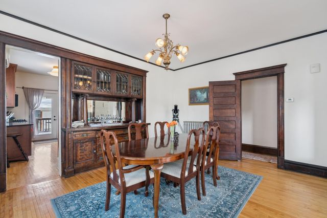 2120 Emerson Avenue S, Minneapolis, MN 55405