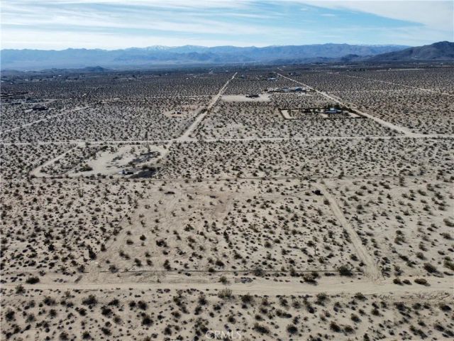 1234 Desert Lily, Joshua Tree, CA 92252