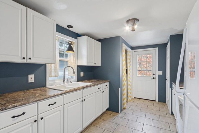 74 Falling Creek Circle, Janesville, WI 53548