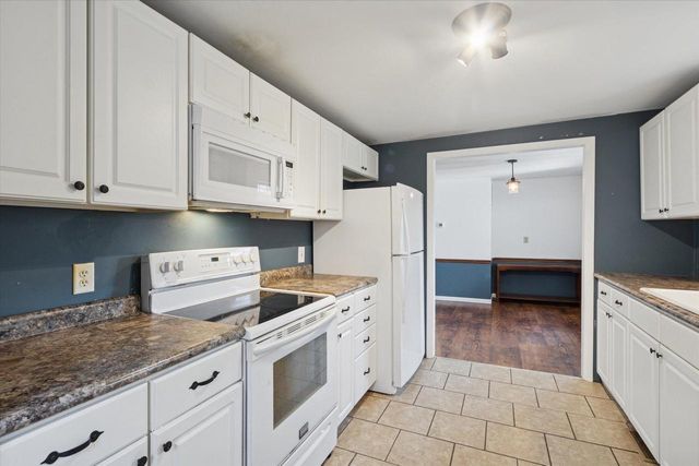 74 Falling Creek Circle, Janesville, WI 53548