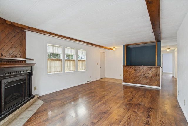 74 Falling Creek Circle, Janesville, WI 53548