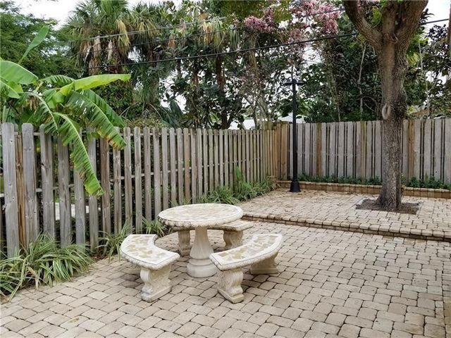 2920 N Ocean Boulevard 1, Fort Lauderdale, FL 33308