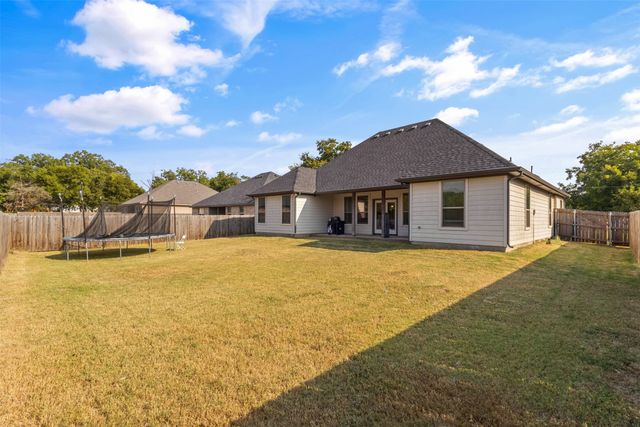 3221 George Avenue, Forest Hill, TX 76119