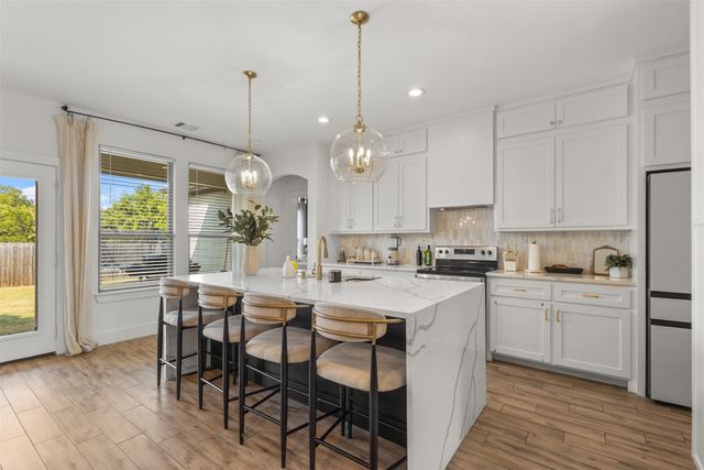 3221 George Avenue, Forest Hill, TX 76119