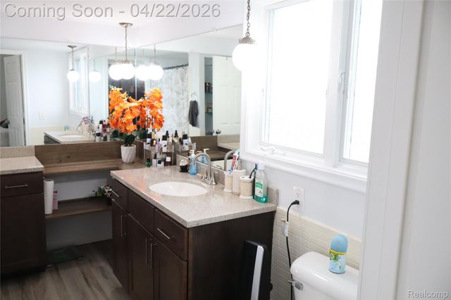 11114 Greendale Drive, Sterling Heights, MI 48312