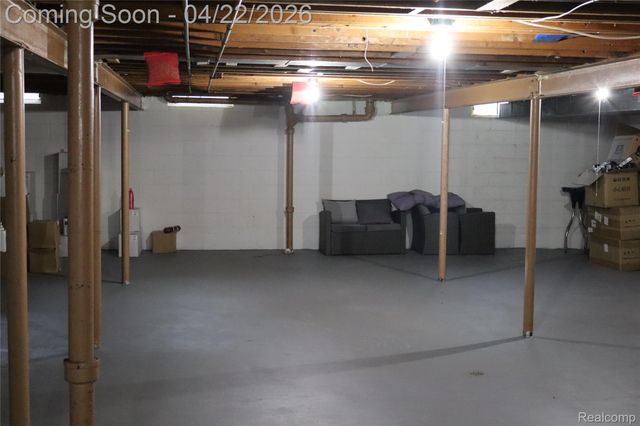 11114 Greendale Drive, Sterling Heights, MI 48312