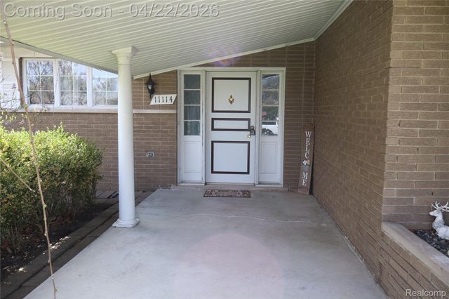 11114 Greendale Drive, Sterling Heights, MI 48312
