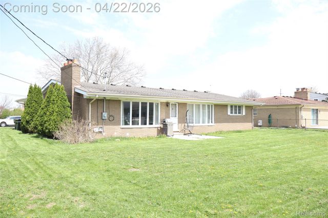 11114 Greendale Drive, Sterling Heights, MI 48312