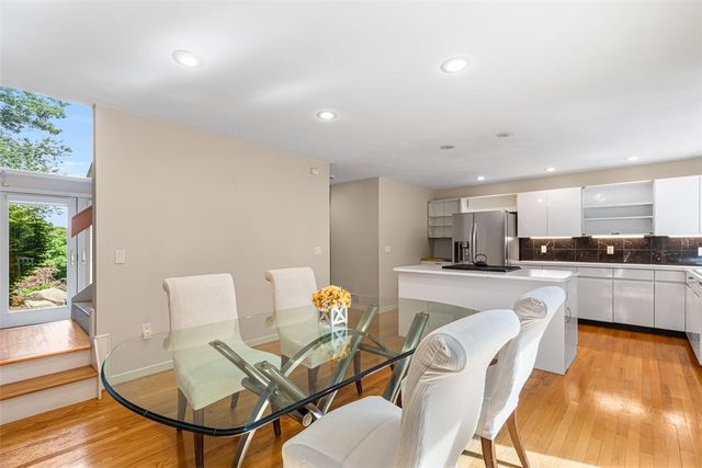 9 Eagle Nest Drive, Lincoln, RI 02865