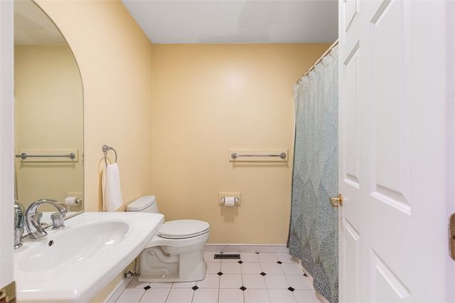 9 Eagle Nest Drive, Lincoln, RI 02865