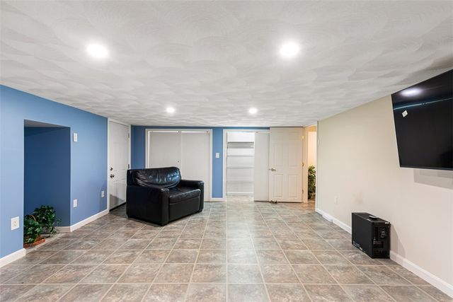 9 Eagle Nest Drive, Lincoln, RI 02865