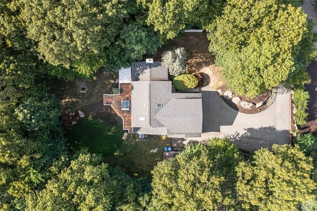 9 Eagle Nest Drive, Lincoln, RI 02865