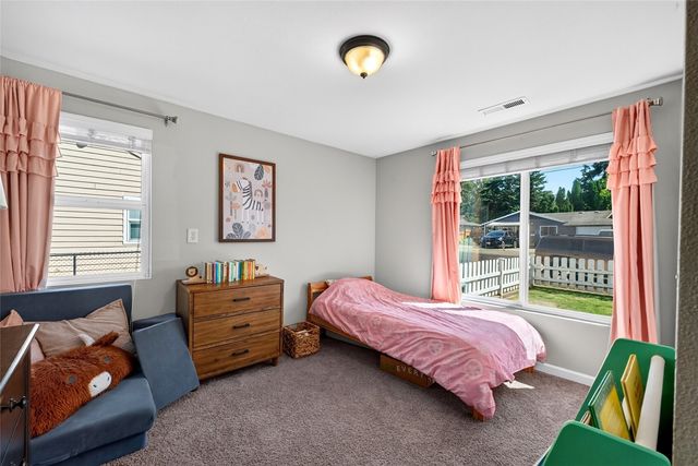 435 Harrison Street, Sumner, WA 98390