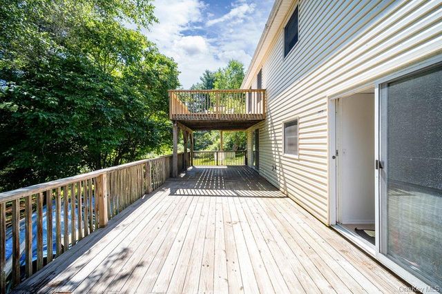 2082 Ulster Heights Road, Ellenville, NY 12788