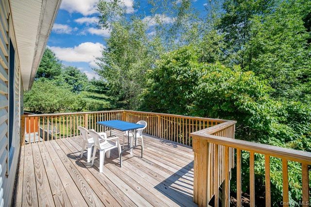 2082 Ulster Heights Road, Ellenville, NY 12788