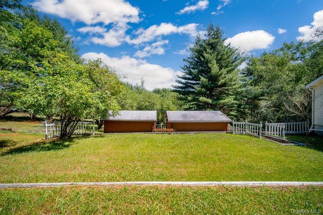 2082 Ulster Heights Road, Ellenville, NY 12788