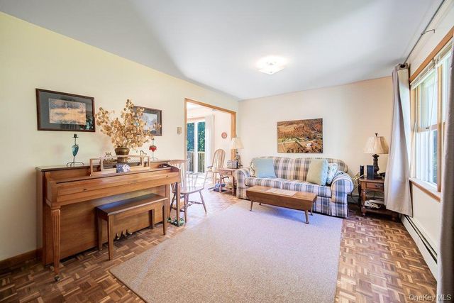 2082 Ulster Heights Road, Ellenville, NY 12788