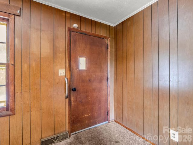 135 Jordan Road, Swannanoa, NC 28778