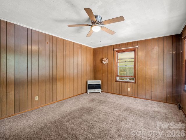 135 Jordan Road, Swannanoa, NC 28778
