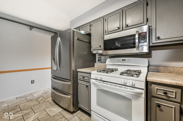 2724 Andy Drive, Indianapolis, IN 46229