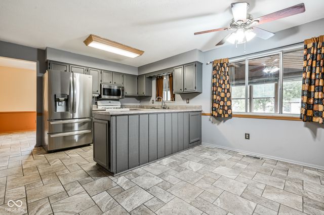 2724 Andy Drive, Indianapolis, IN 46229