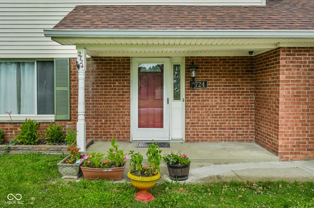 2724 Andy Drive, Indianapolis, IN 46229