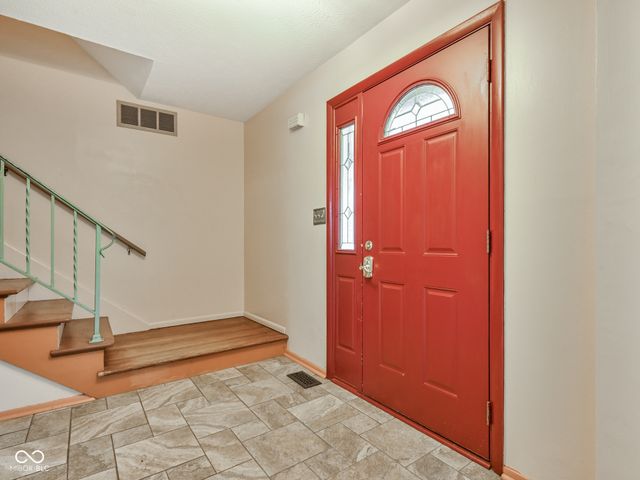 2724 Andy Drive, Indianapolis, IN 46229