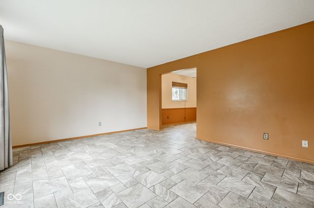 2724 Andy Drive, Indianapolis, IN 46229