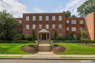 869 Farmington Avenue 104, West Hartford, CT 06119