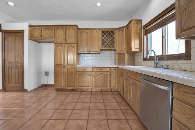 6116 AGATE Avenue NW, Albuquerque, NM 87120