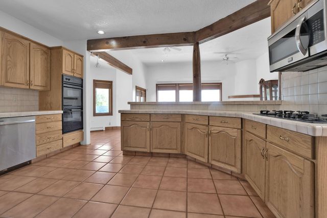 6116 AGATE Avenue NW, Albuquerque, NM 87120