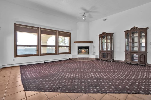 6116 AGATE Avenue NW, Albuquerque, NM 87120