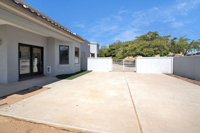 6116 AGATE Avenue NW, Albuquerque, NM 87120