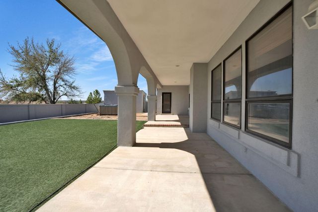 6116 AGATE Avenue NW, Albuquerque, NM 87120